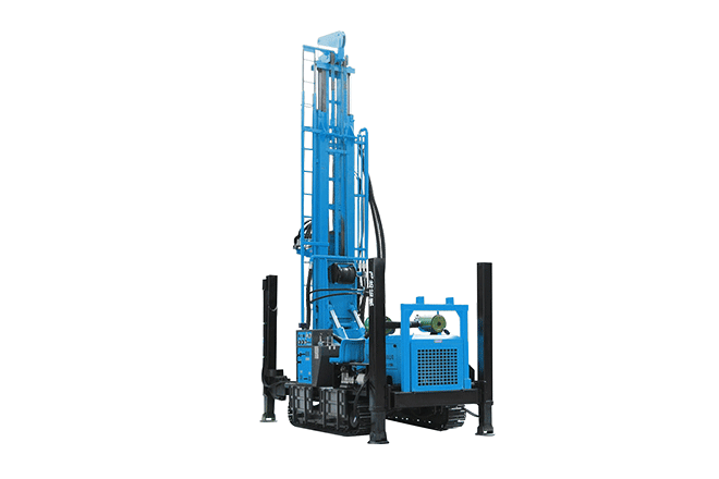 Crawler water well drilling rig